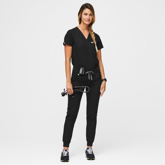 Zamora FIGS jogger scrubs XSP and XXS - Picture 2 of 3